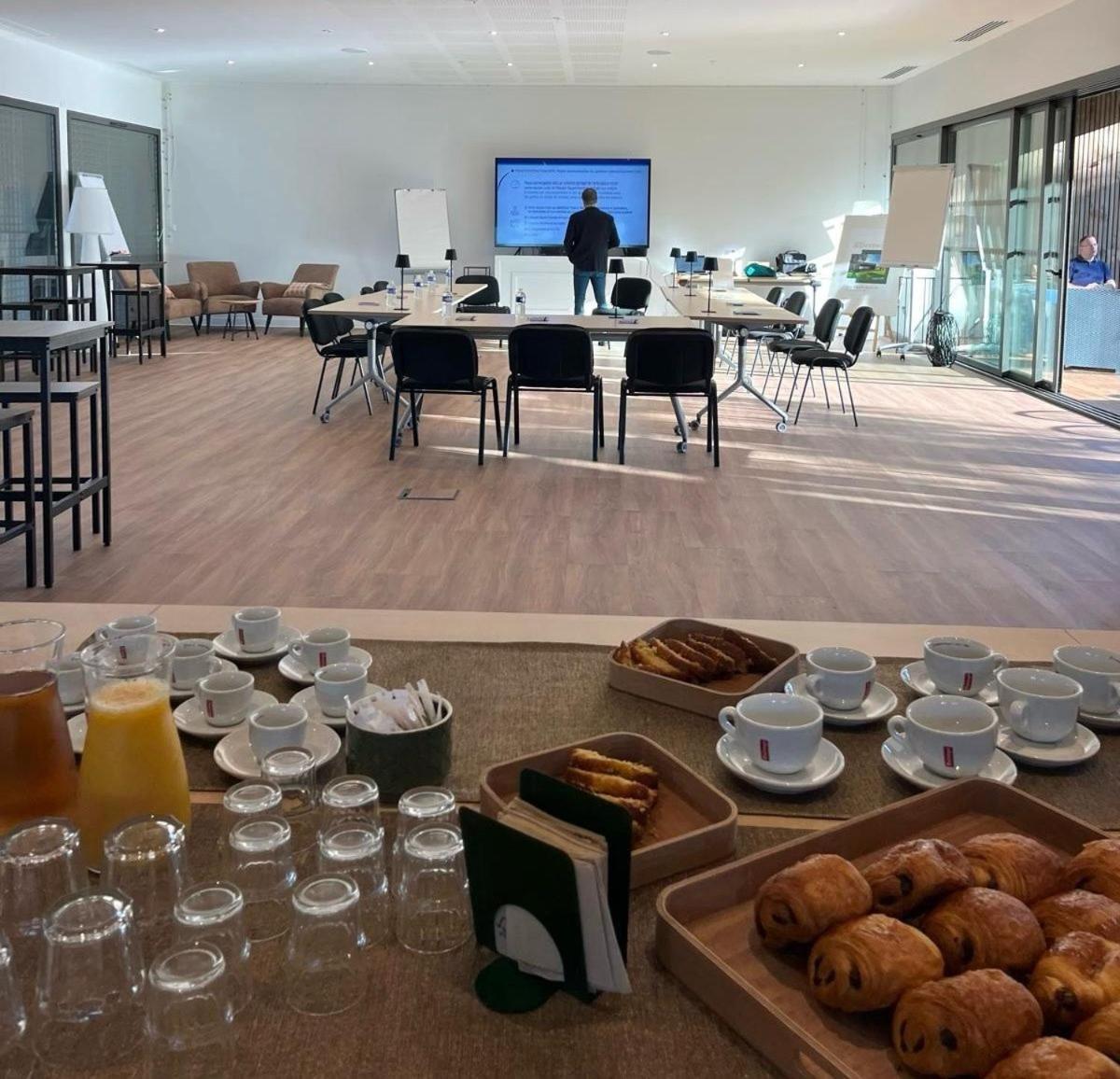 Hotel & Seminaire Le Patio Occitan - Toulouse Ouest - La Ramee Cugnaux 外观 照片